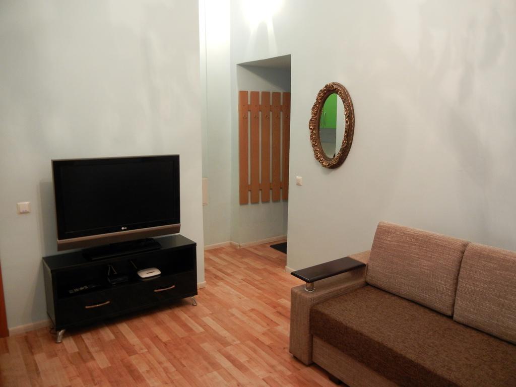 Apartment On Knyazya Romana 26 Center Lviv Exterior foto