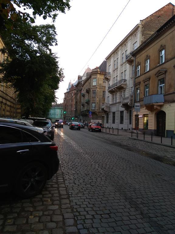 Apartment On Knyazya Romana 26 Center Lviv Exterior foto